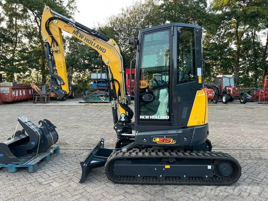New Holland E 35 D Minikaivukoneet < 7t
