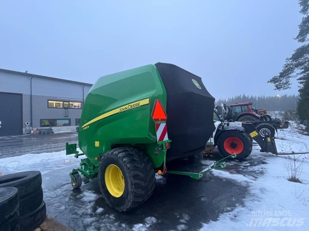 John Deere V451R Pyöröpaalaimet