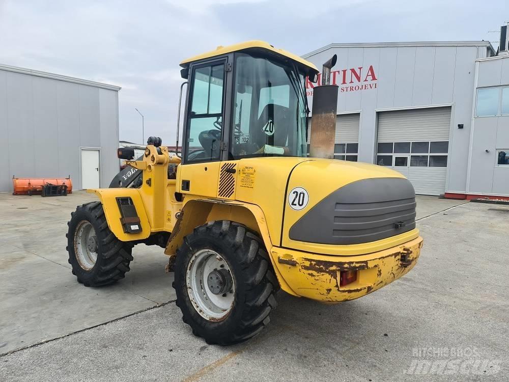 Volvo L 40 B Pyöräkuormaajat