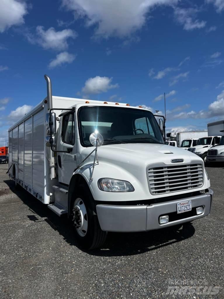 Freightliner M2 106 Juomien jakeluautot