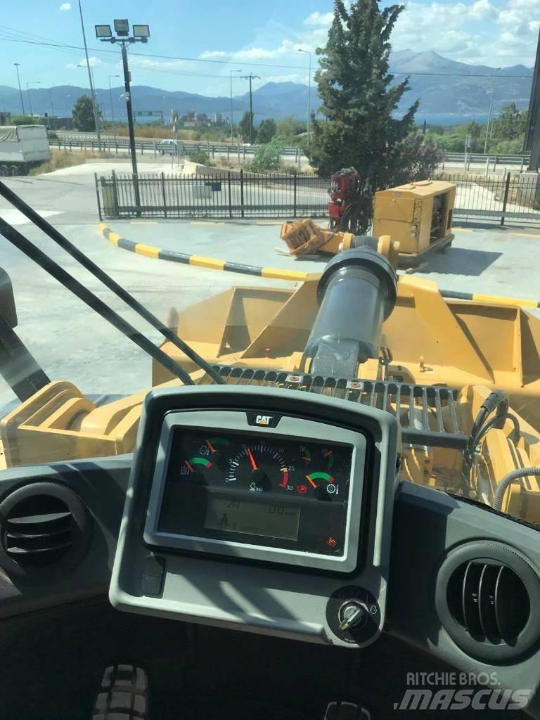 CAT 972M Pyöräkuormaajat