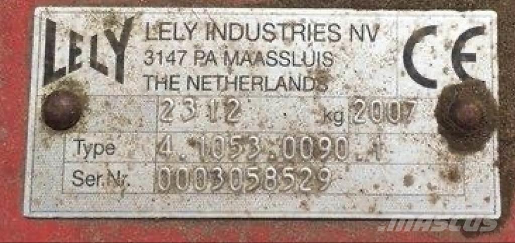 Lely LOTUS 1020 Pöyhimet ja haravat