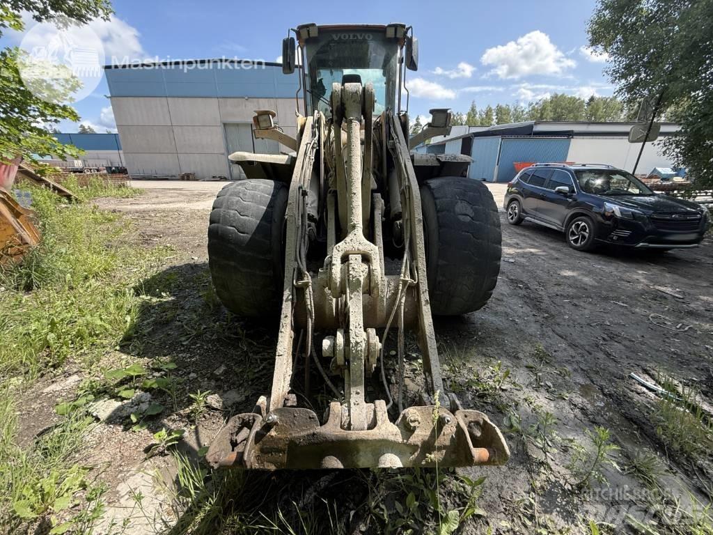 Volvo L 120 Pyöräkuormaajat