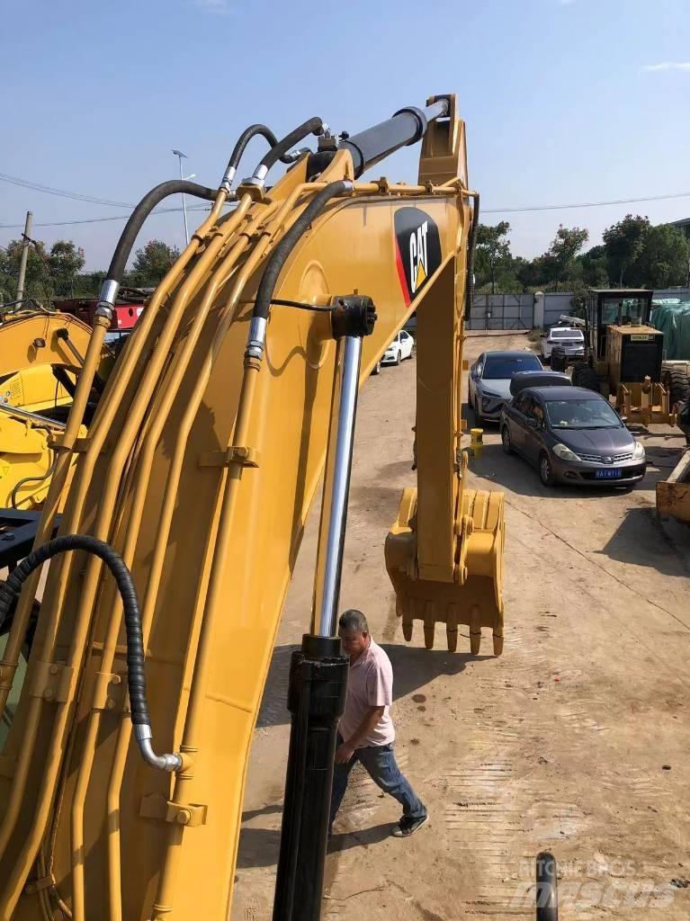 CAT 320 D Telakaivukoneet