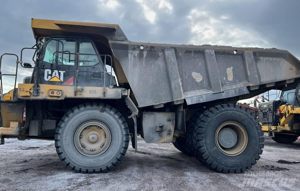 CAT 775 G Maansiirtoautot
