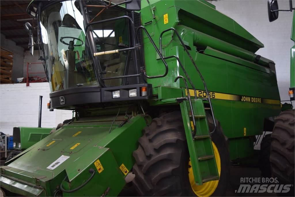John Deere 2066 Leikkuupuimurit