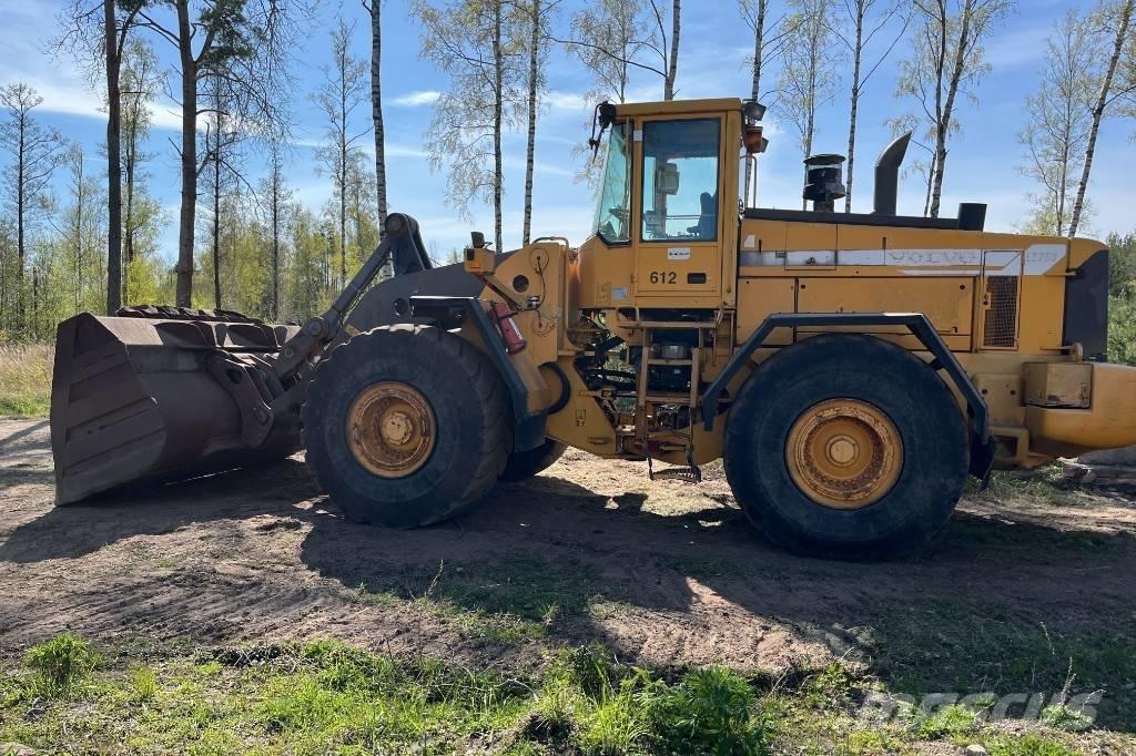 Volvo L 220 Pyöräkuormaajat