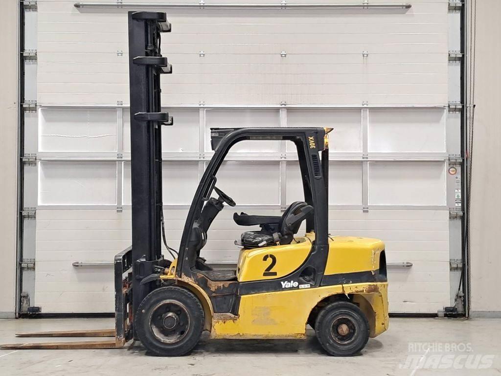 Yale GDP30VX Dieseltrukit