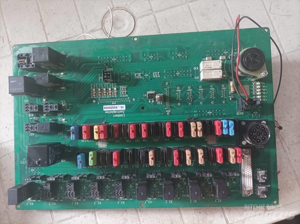 Liebherr R 916 LC Sähkö ja elektroniikka