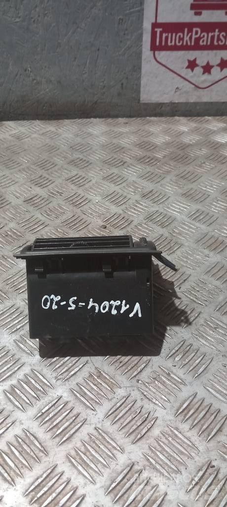 Volvo FH 12    20953569 Ohjaamot ja sisustat