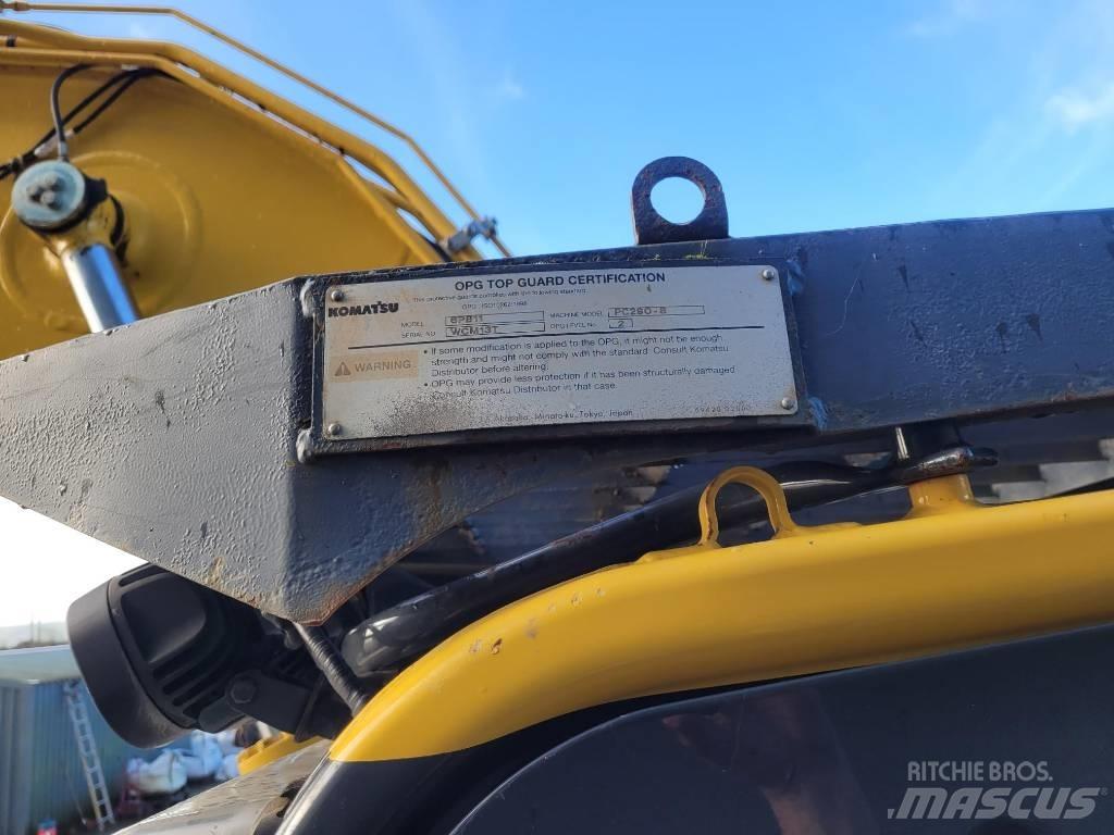 Komatsu PC 210 LC-11 Telakaivukoneet