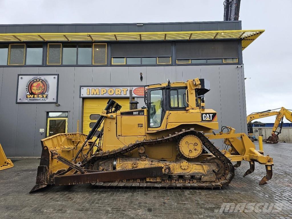 CAT D6T Telaketjupuskutraktorit