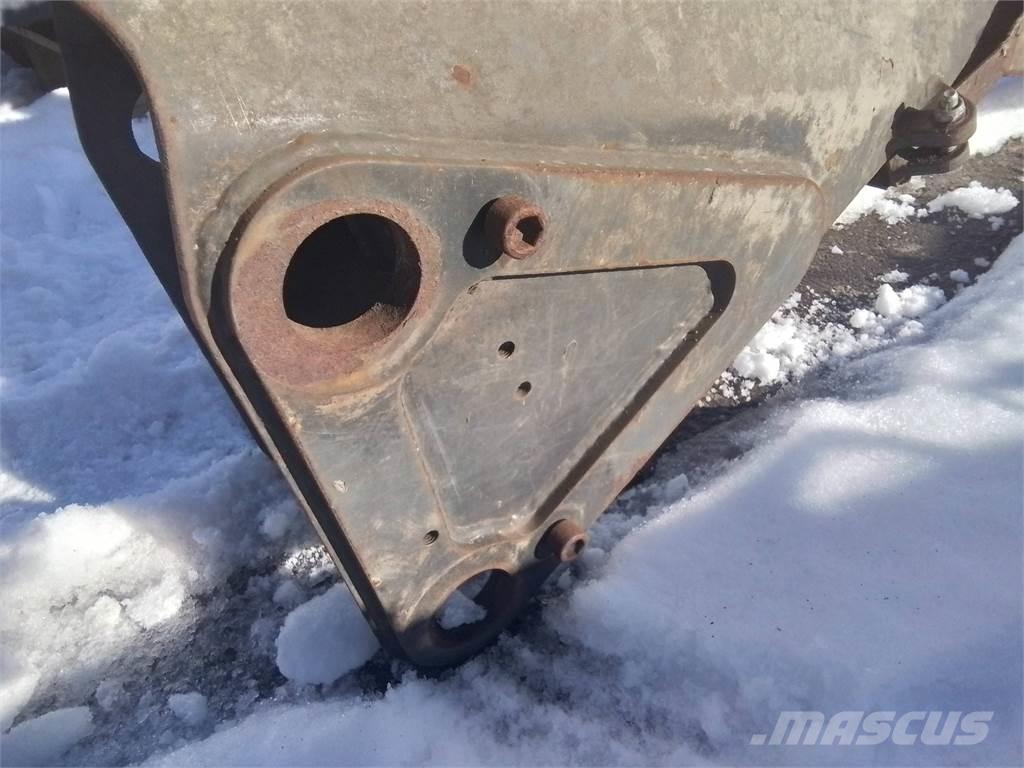 Ponsse K70+ Kuormatraktorinosturit