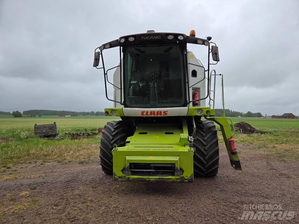 CLAAS Tucano 430 Leikkuupuimurit