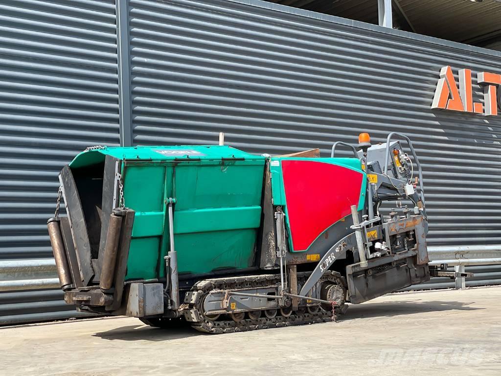 Vögele SUPER 800 Asfalttikoneet