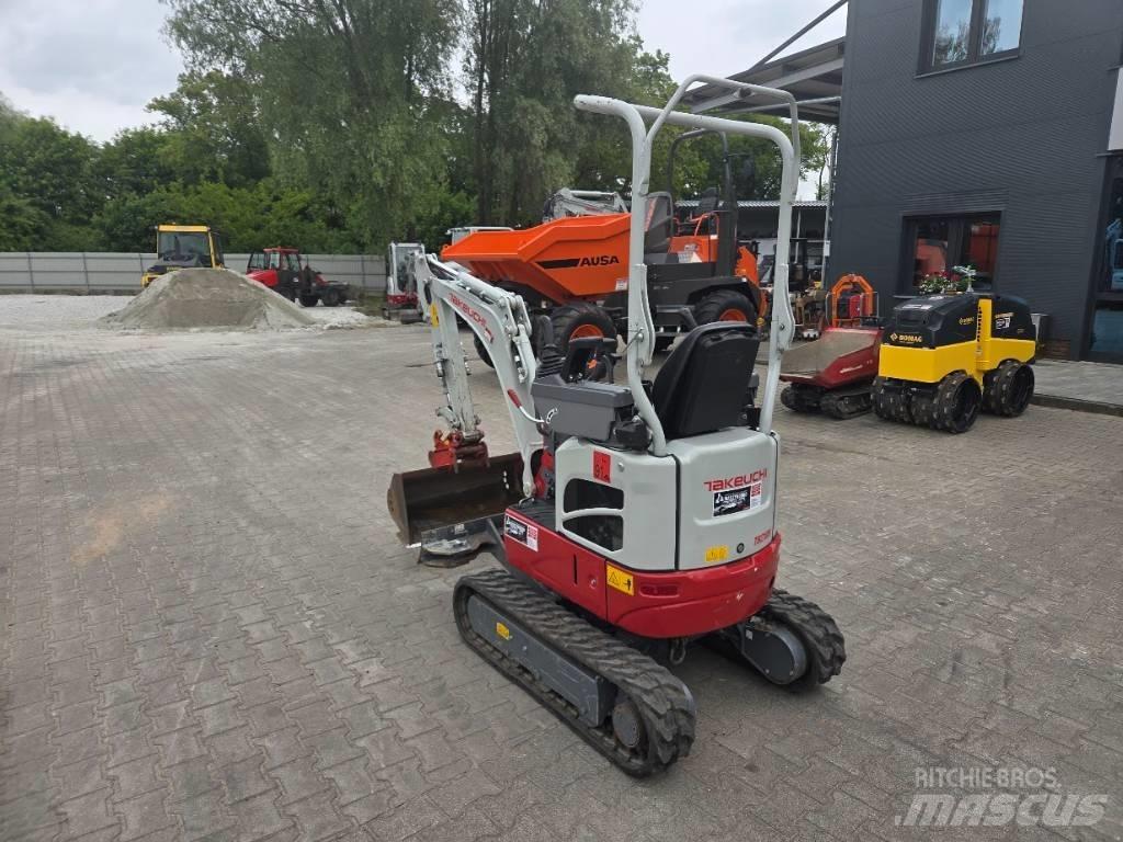 Takeuchi TB 210 R Minikaivukoneet < 7t