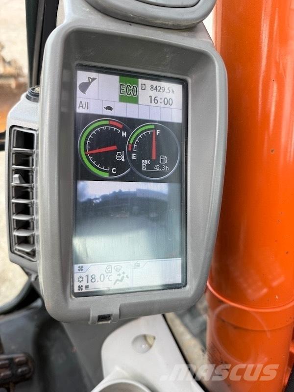 Hitachi ZX 135 US-5B Telakaivukoneet