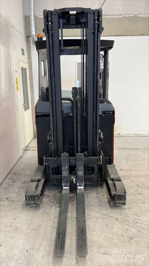 BT RR E 140 H Työntömastotrukit