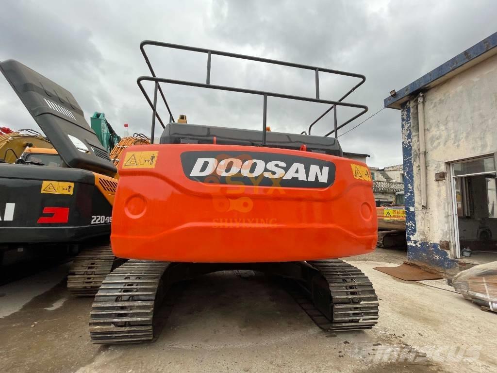 Doosan DX 300LC -9 Telakaivukoneet