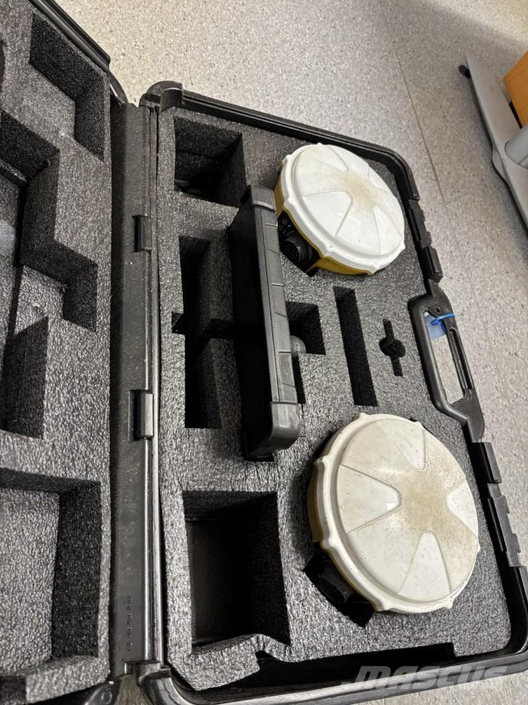 CAT M 318 Pyöräkaivukoneet