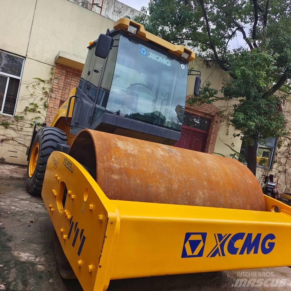 XCMG XS223J Yksivalssijyrät