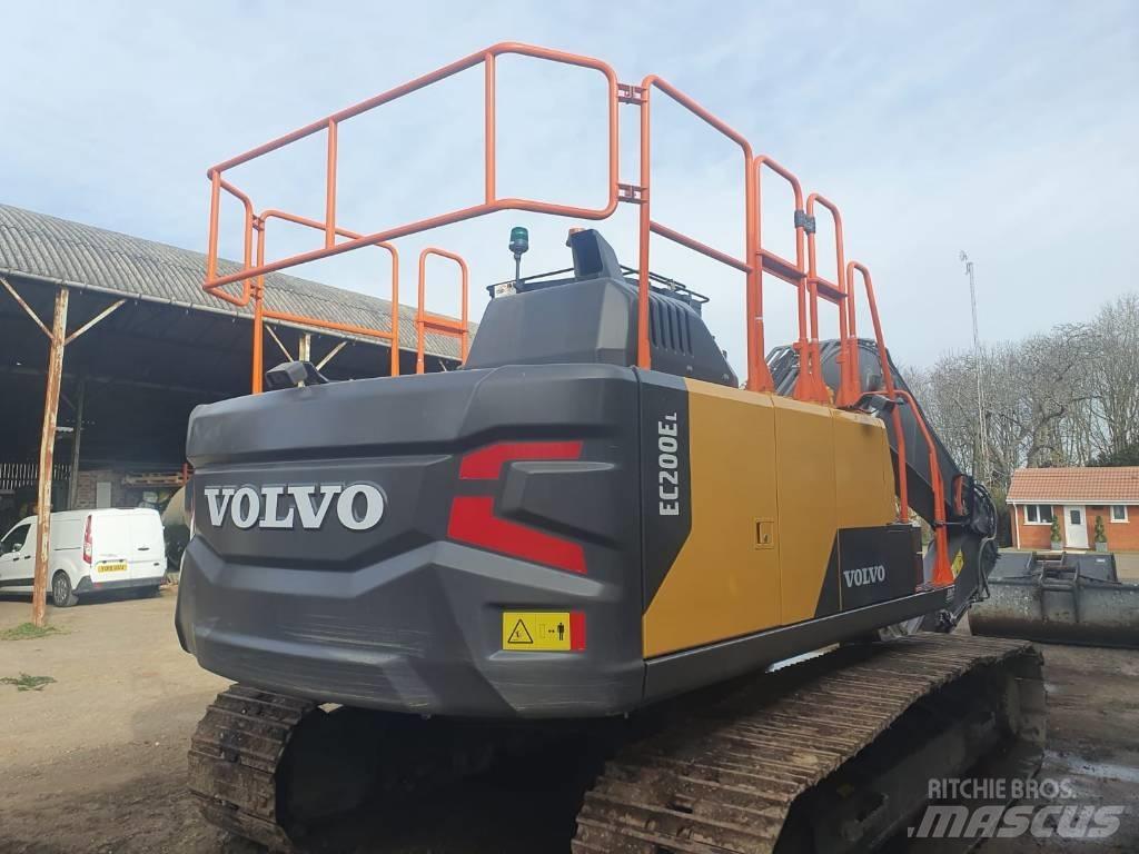 Volvo EC 200EL Telakaivukoneet