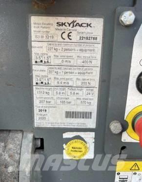SkyJack SJ III 3219 Saksilavat