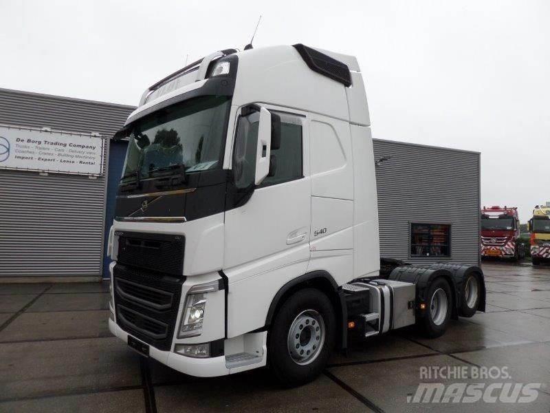 Volvo FH 540 6x2 Vetopöytäautot