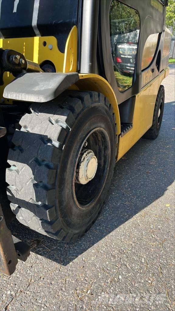Yale GDP 30 VX Dieseltrukit