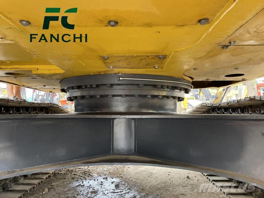 Komatsu PC 240 LC Telakaivukoneet