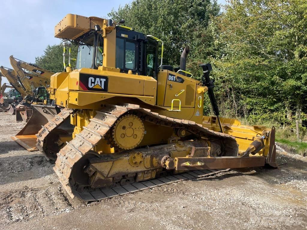 CAT D 6 T LGP D6T Telaketjupuskutraktorit