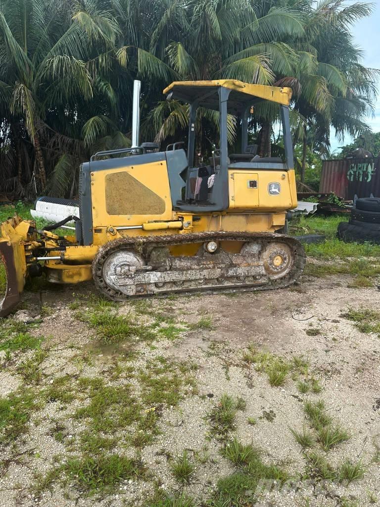 DEERE 450J LT Telaketjupuskutraktorit