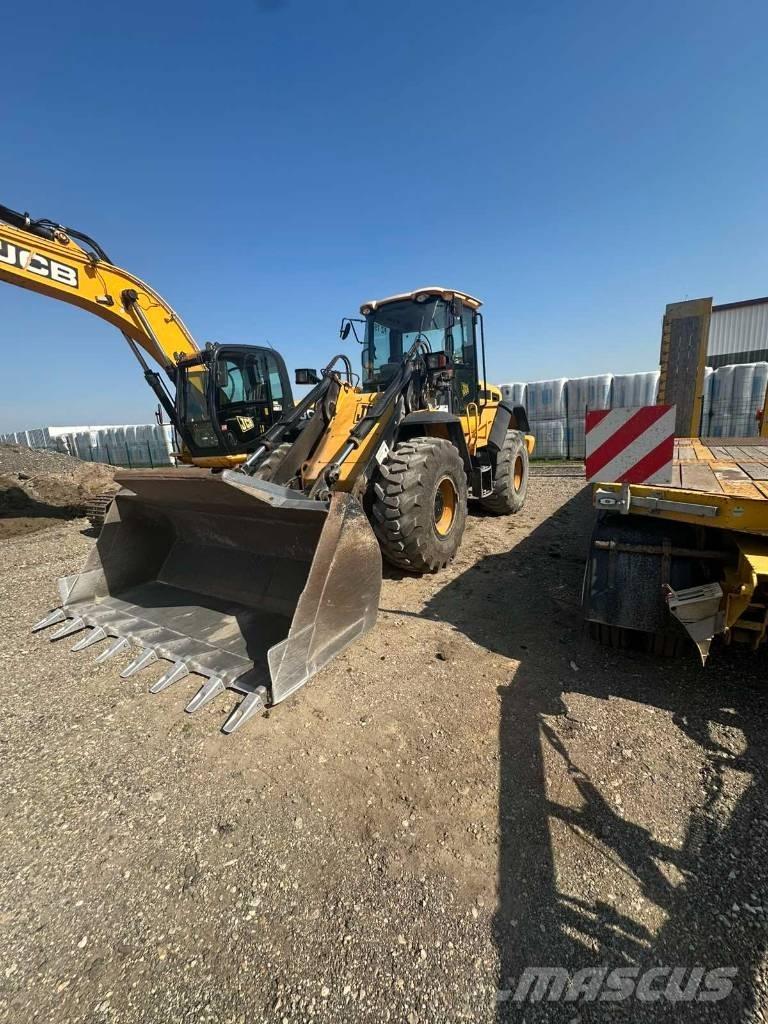 JCB 436 HT Pyöräkuormaajat