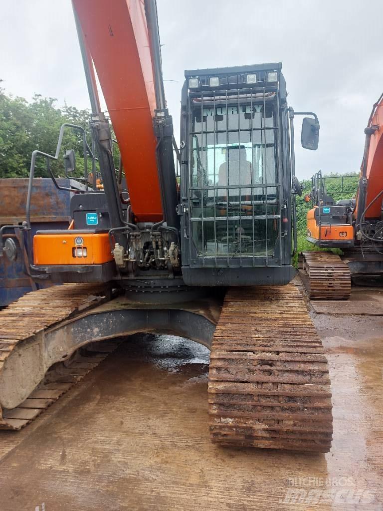 Doosan DX 225 LC-5 Telakaivukoneet
