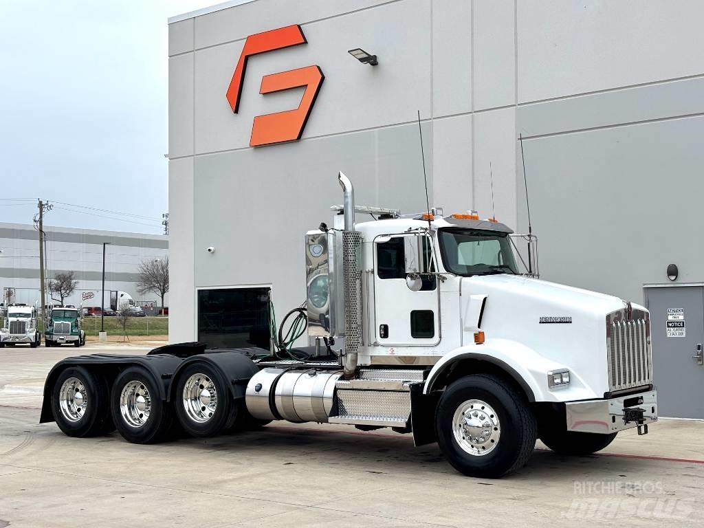 Kenworth T 800 Vetopöytäautot