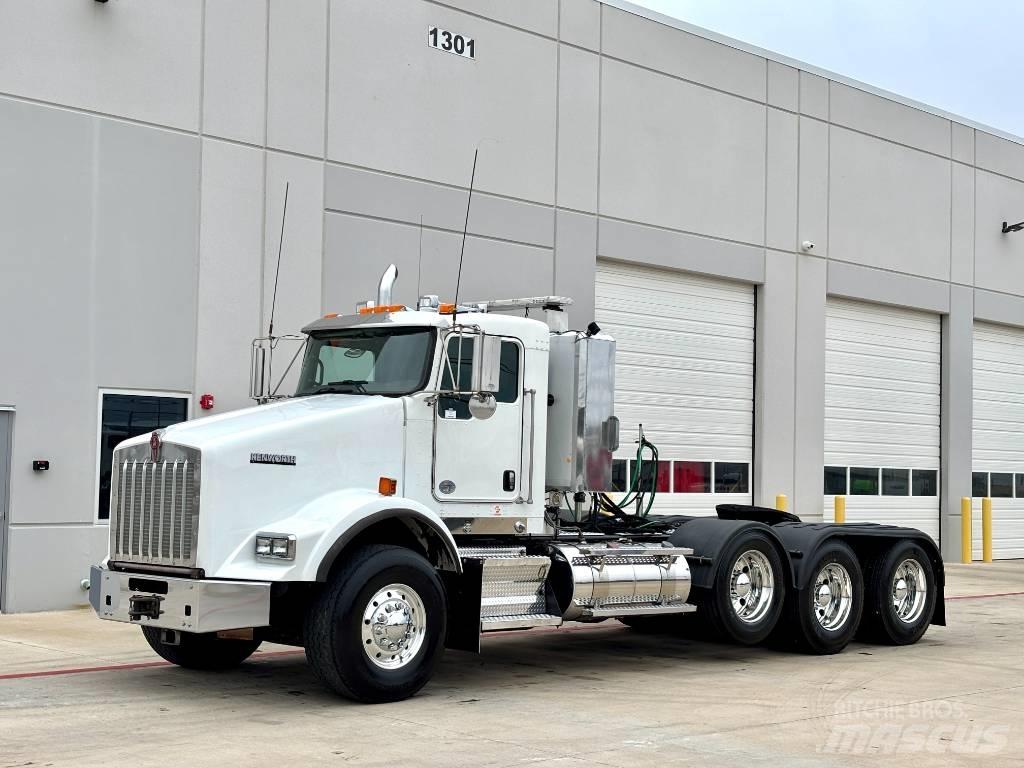 Kenworth T 800 Vetopöytäautot