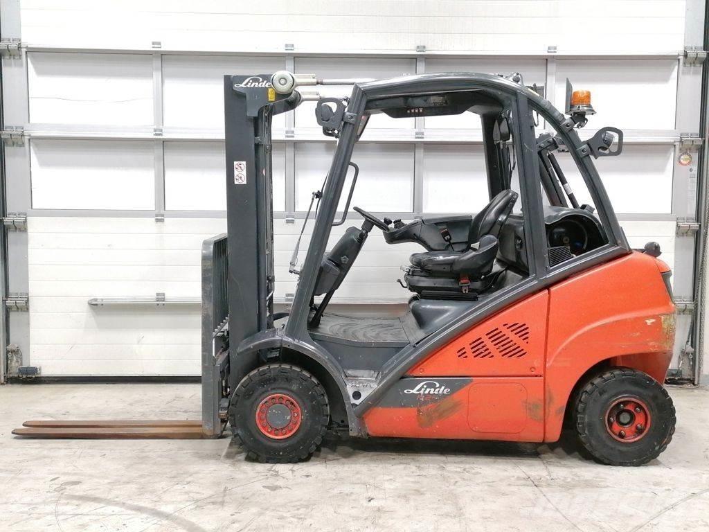 Linde H25T-01 Nestekaasutrukit