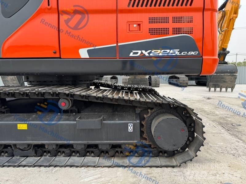 Doosan DX 225 LC-9C Telakaivukoneet