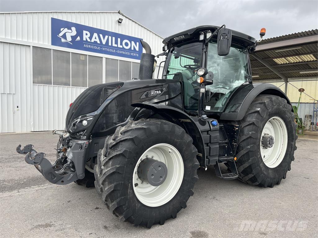 Valtra S374 Traktorit