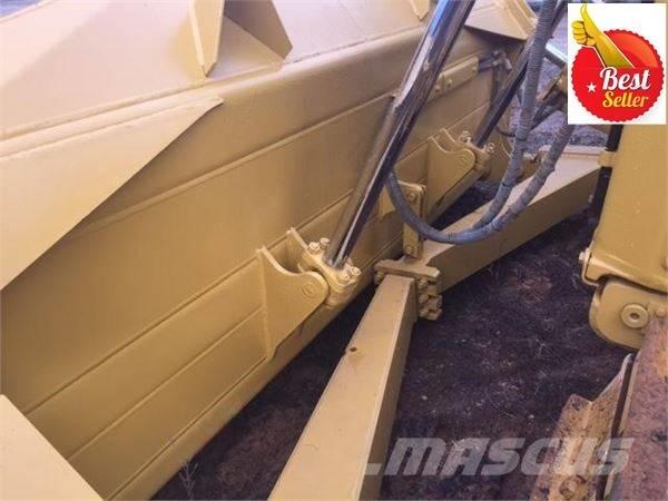 CAT D 6 R Telaketjupuskutraktorit