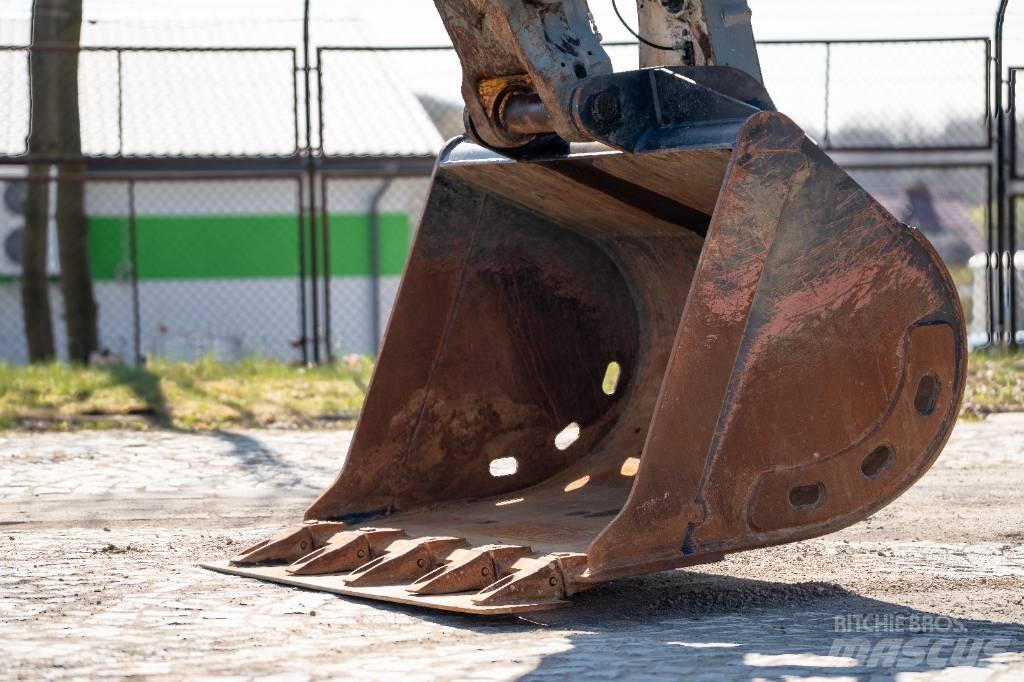 Liebherr R 934 C Telakaivukoneet