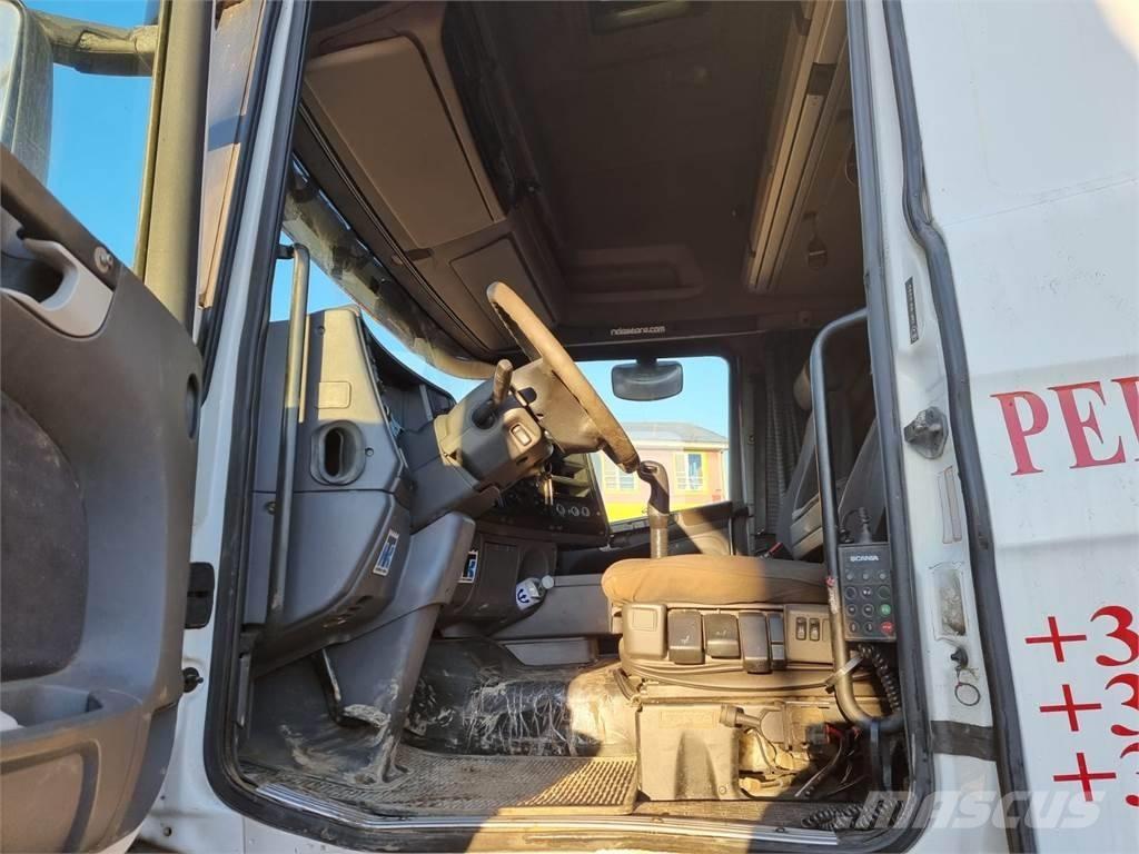 Scania R 420 Vetopöytäautot
