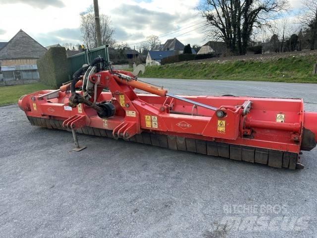 Kuhn RM480 Kesantoleikkurit ja -murskaimet