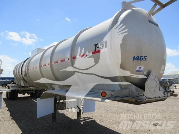 Brenner TANKER Säiliöpuoliperävaunut