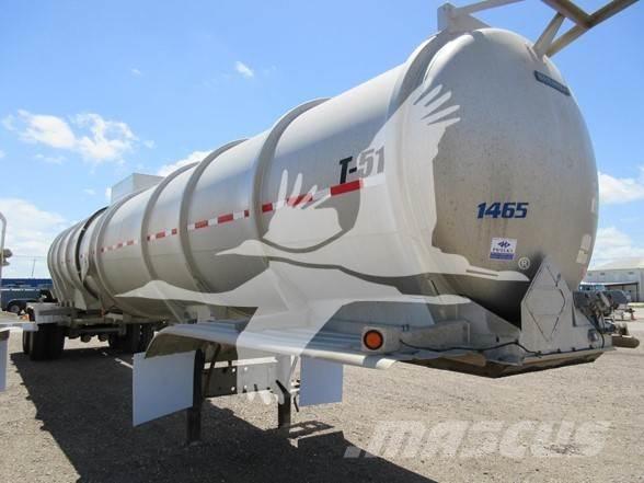 Brenner TANKER Säiliöpuoliperävaunut