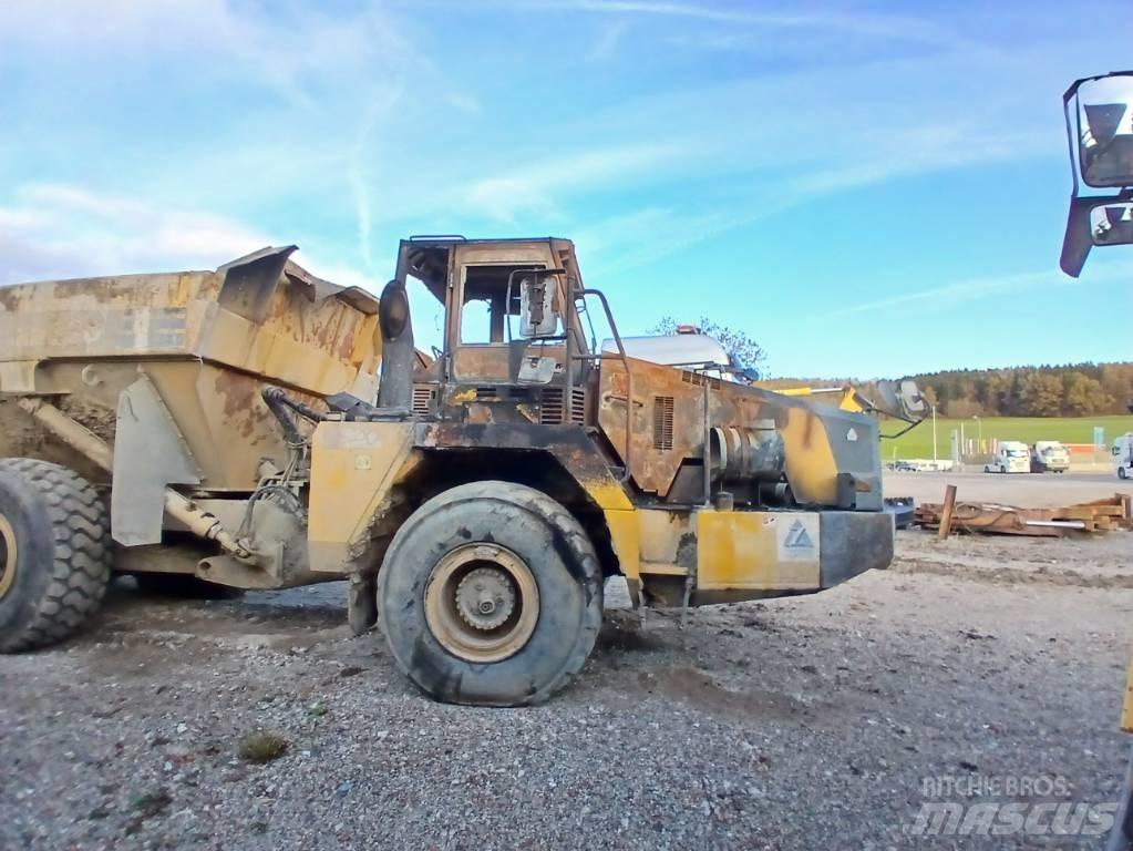 Komatsu HM 300-2 Dumpperit