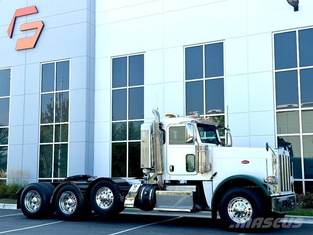 Peterbilt 388 Vetopöytäautot