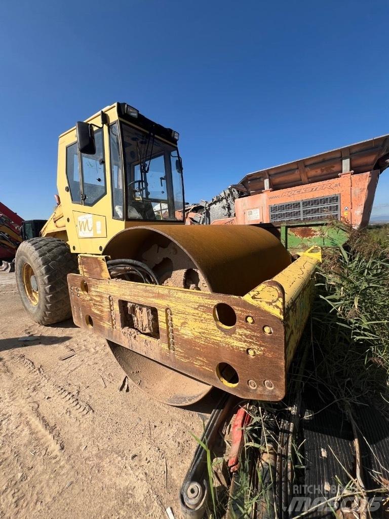 Bomag BW 211 D-3 Yksivalssijyrät