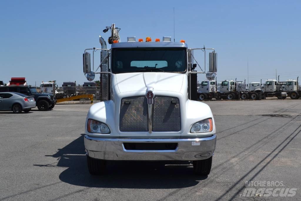 Kenworth T 270 Tienhoitoautot