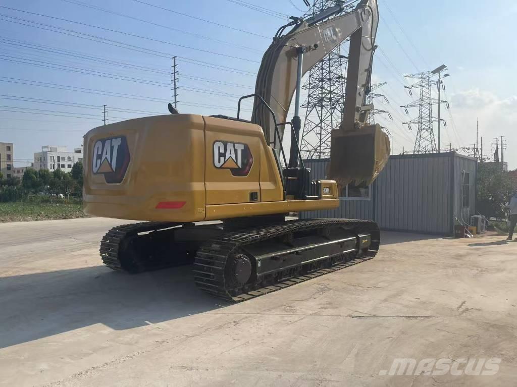CAT 330 Telakaivukoneet